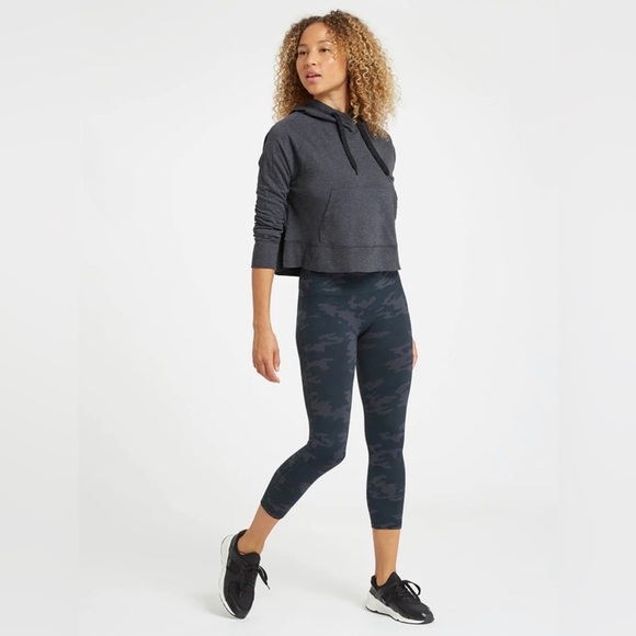 SPANX Leggings for Women Look at Me Now Seamless Leggings Size Small - Picture 2 of 12